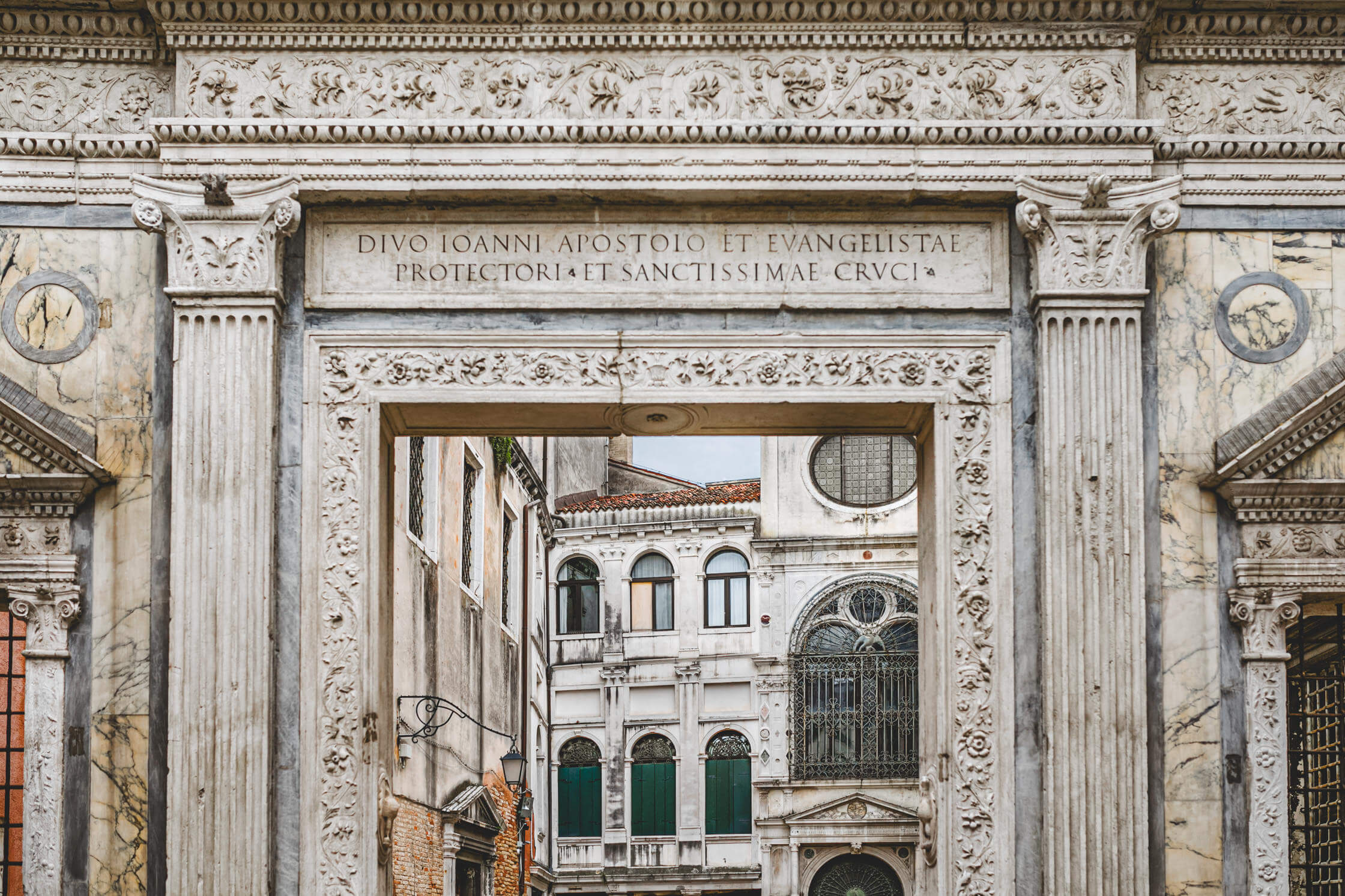 Scuola Grande di San Giovanni Evangelista, photographer’s frame.